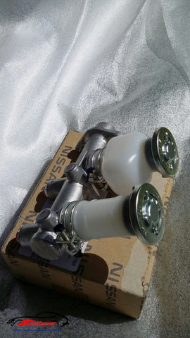 OEM Datsun 240z BRake Master Cylinder