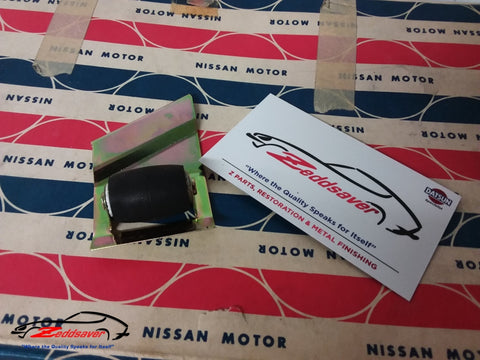 Datsun 240z door glass roller guide interior hardware 422 large