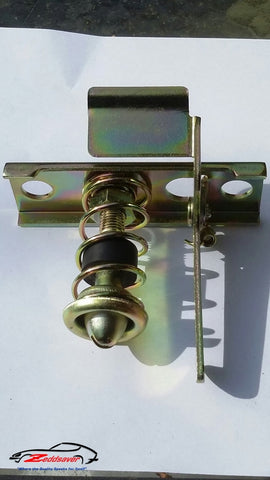 Datsun Z Hood Latch Mechanism Set Image 3