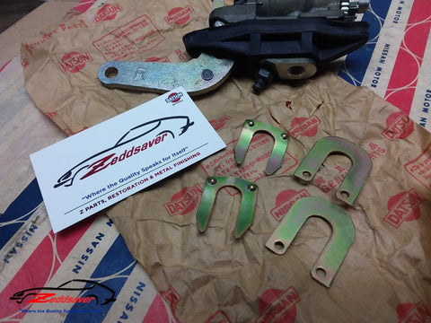 Datsun Z Rear Brake Cylinder Retainers Image 2
